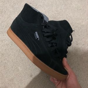 Puma suede 9.5